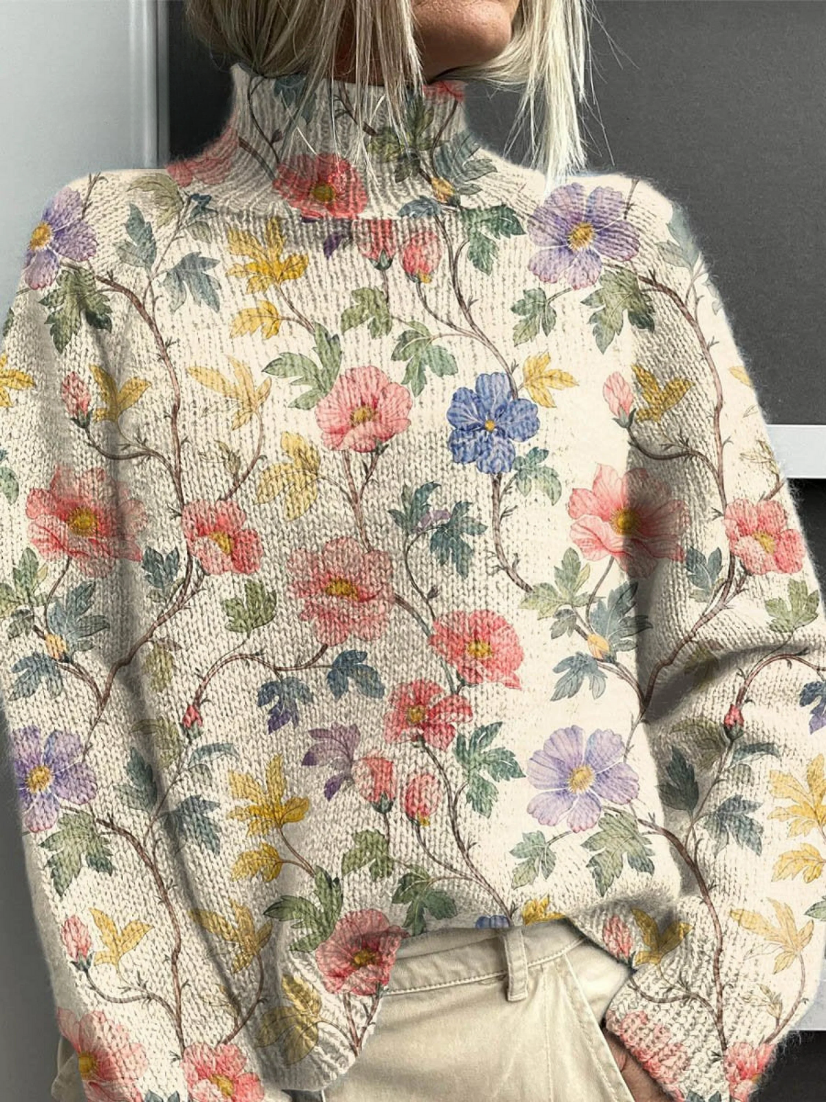 Elle | Floral knit turtleneck sweater