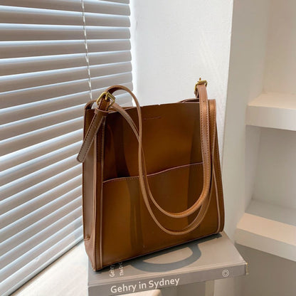 Charme Royal Handbag